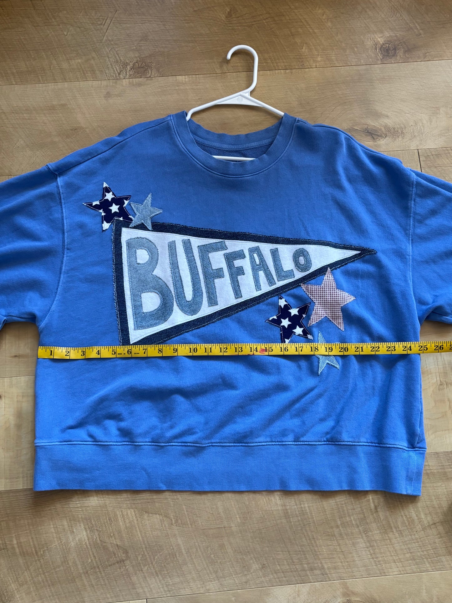 Buffalo Pennant Crew